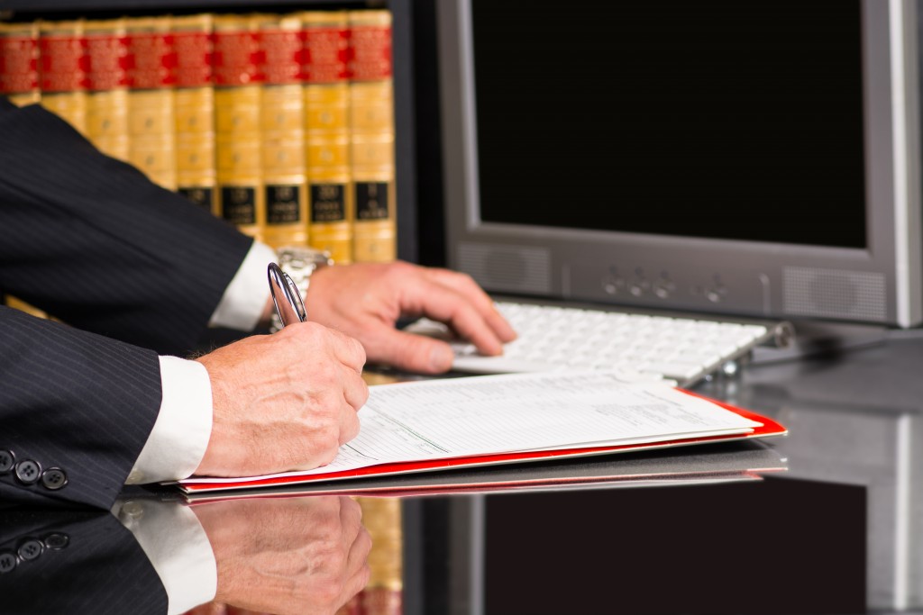 3 Reasons Being a Paralegal Makes Sense